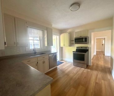 $1,949 / 2 br / 1 ba / 47 superior st - Photo 1