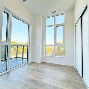 Hurontario & Burnhamthorpe Brand New 2Bdrm Corner Unit 1Locker 1Parki - Photo 2