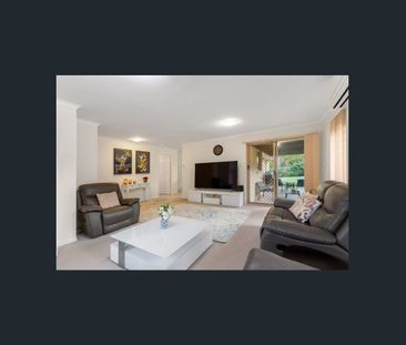 Comfortable family home in a quiet Forest Lake location, This well-... - Photo 1