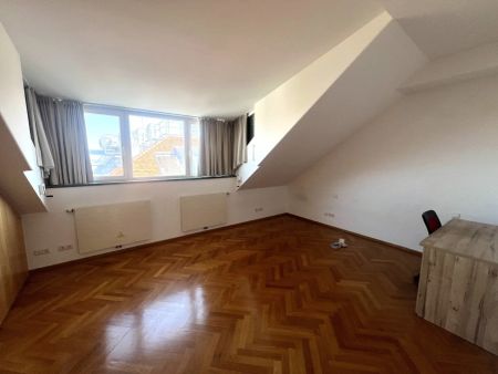 1190! 4 Zimmer Dachgeschoss Maisonette mit herrlichem Weitblick über Wien- Nähe Türkenschanzpark - Photo 4
