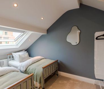 3 bedroom flat to rent - Photo 5