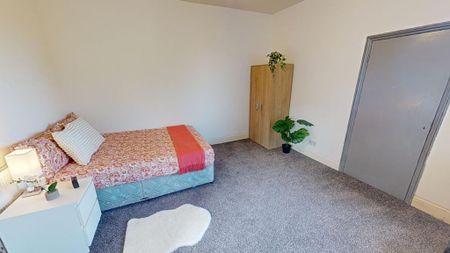 7 bedroom semi-detached house to rent - Photo 4
