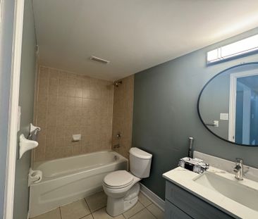 For Lease - 6 Lillian Crescent, Brampton, Ontario - Photo 3