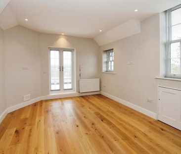 3 bedroom flat to rent - Photo 1