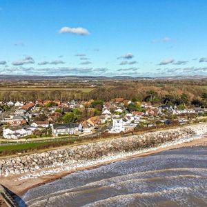 7 bedroom detached house to rent - Photo 3