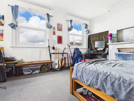 4 bedroom maisonette to rent - Photo 2