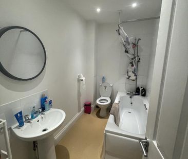 2 bedroom house share to rent - Photo 6