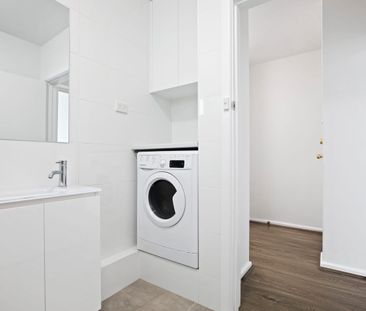Lovely Wynnstay Road! - Photo 6
