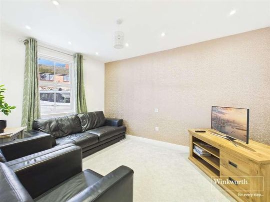 Gipsy Lane, Wokingham, Berkshire, RG40 - Photo 1