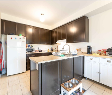 For Lease - 42 Forsyth Crescent, Barrie, Ontario - Photo 3