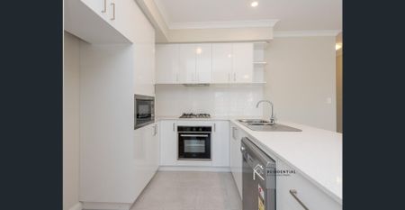 Modern apartment in quiet street - Photo 3