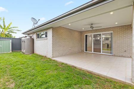 Stately Elegance Meets Modern Comfort in Spring Farm - Photo 5
