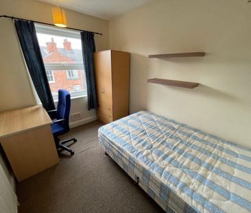 4 bedroom terraced house to rent - Photo 4
