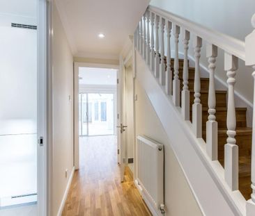 2 bedroom ground floor flat to rent - Photo 1