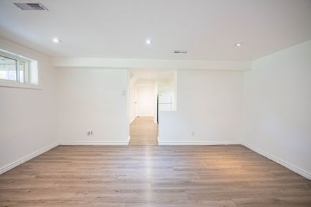 For Lease - 235 Pleasant Avenue Unit# Basement, Toronto, Ontario - Photo 4