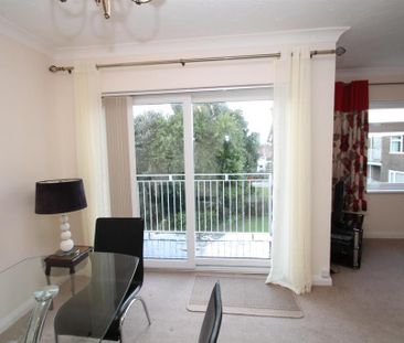 2 bedroom apartment to rent - Photo 3