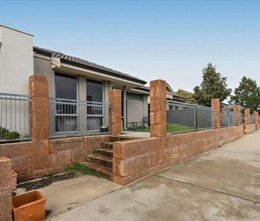 Modern Living in Tranquil Hilbert - Photo 2