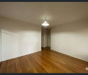 Charming Family Residence in Taringa - Photo 2