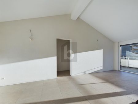 SUNNY, QUIET WITH A WIDE VIEW - Photo 5