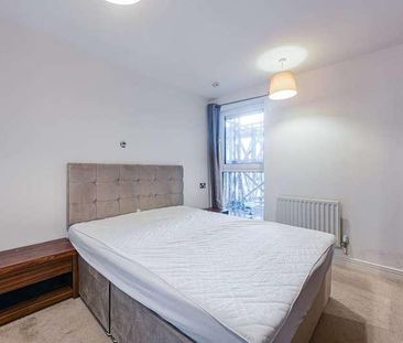 Erebus Drive, Woolwich, SE28 - Photo 6