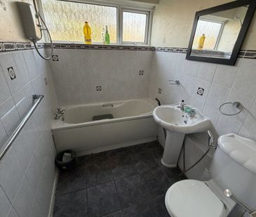 Cliftonville Court, NORTHAMPTON - Photo 4