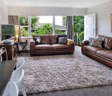 2-BEDROOM IN BUCKLANDS BEACH - Photo 2