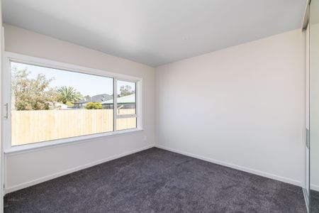 Freshly Renovated Home In Burwood! - Photo 3