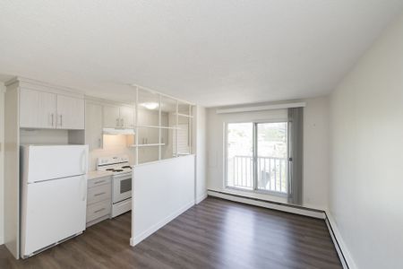 306 21 Avenue SW, Calgary - Photo 4