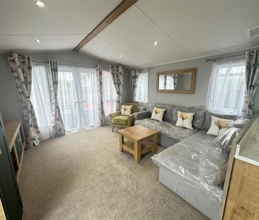 2 bedroom property to rent - Photo 1