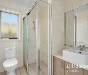 Spacious 4-Bedroom Family Home - Photo 5