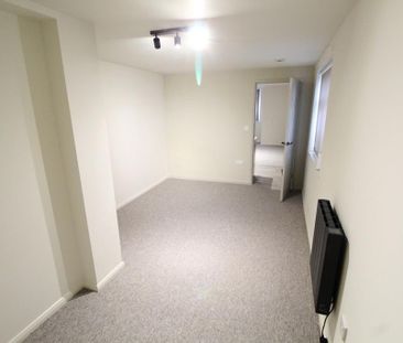 1 bedroom ground floor flat to rent - Photo 3