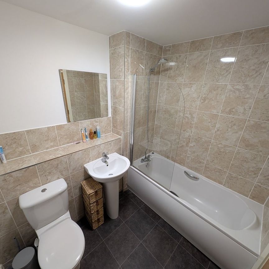 2 Bed Flat, Firpark Court, G31 - Photo 1