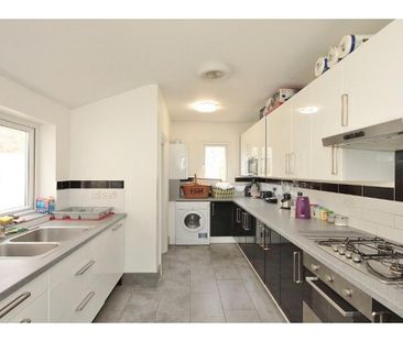 5 bedroom terraced house to rent - Photo 5