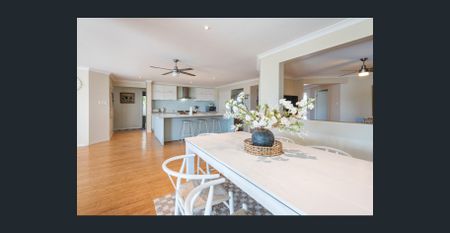 Stylish Family Home with Pool & Triple Garage in Crestwood Heights! - Photo 3