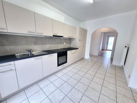 BEL APPARTEMENT 3PCES AVEC CACHET - Photo 4