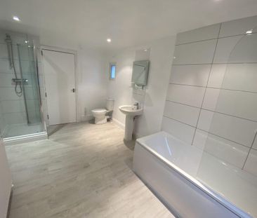 3 bedroom terraced house to rent - Photo 4