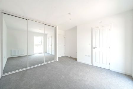 4 bedroom house to rent Mistletoe, Houghton Regis, Dunstable, Bedfordshire, LU5 - Photo 4