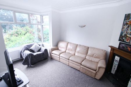 4 bedroom terraced house to rent - Photo 2