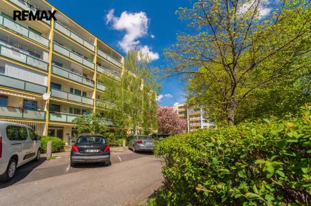 K PRONÁJMU: Překrásný zrekonstruovaný byt kousek od metra - Photo 5