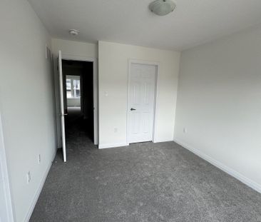 For Lease - 389 Conklin Road Unit# 15, Brantford, Ontario - Photo 4