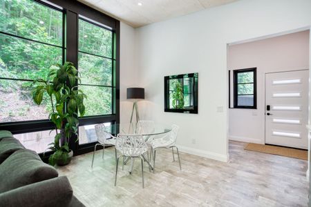 For Lease - 1323 Hidden Valley Road, Burlington, Ontario - Photo 5