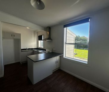 Charming Saint Kilda Rental Awaits You! - Photo 5