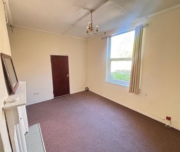 1 bedroom Flat To Let - Photo 1