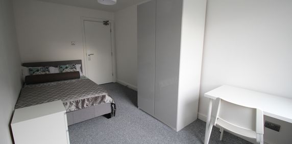 Flat 35, Samara Plaza, LS2 9DU, Leeds - Photo 2