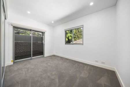 Refined Coastal Living Moments from the Beach - Photo 4