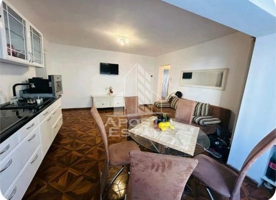 Apartament, 3 camere, centrala proprie, zona Lipovei - Photo 1