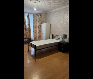 Room in a Shared House, Spencer Road, IG3 - Photo 1