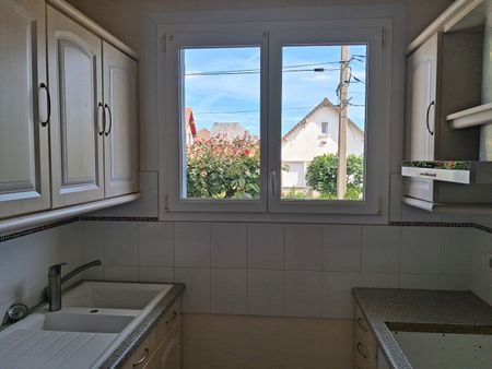 Location Maison 2 pièces 52m² - Photo 4