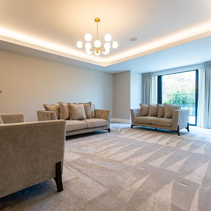 6 bedroom detached house to rent - Photo 1