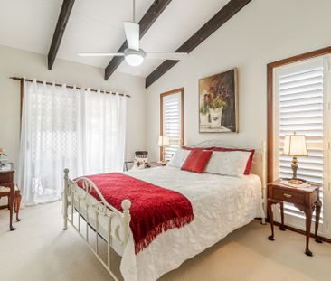 SPACIOUS AND MODERN FAMILY HOME IN AN IDEAL LOCATION - Photo 3